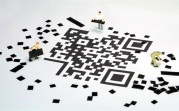   :    QR-        